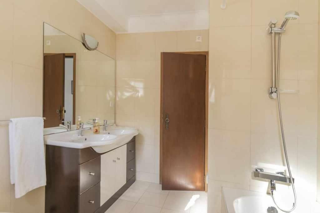 Villa Quintinha De Sabadim - 500 Metros Da Ecovia De Sistelo Arcos de Valdevez Esterno foto